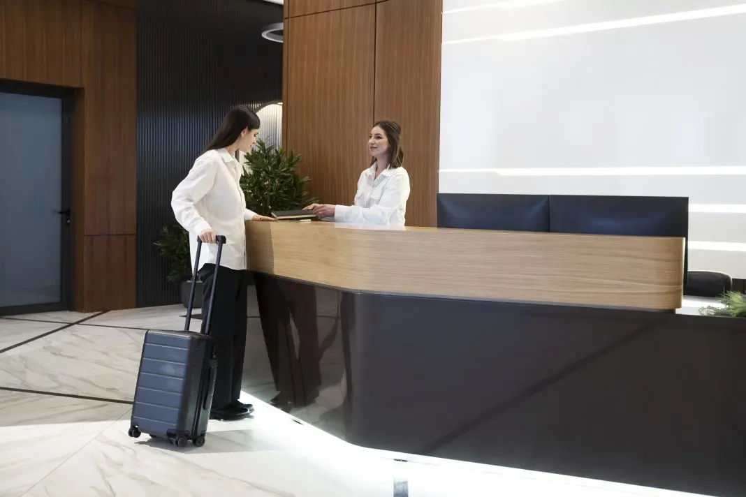 Diária de 24h em hotéis não é compatível com realidade vivida pela hotelaria, defende a FBHA