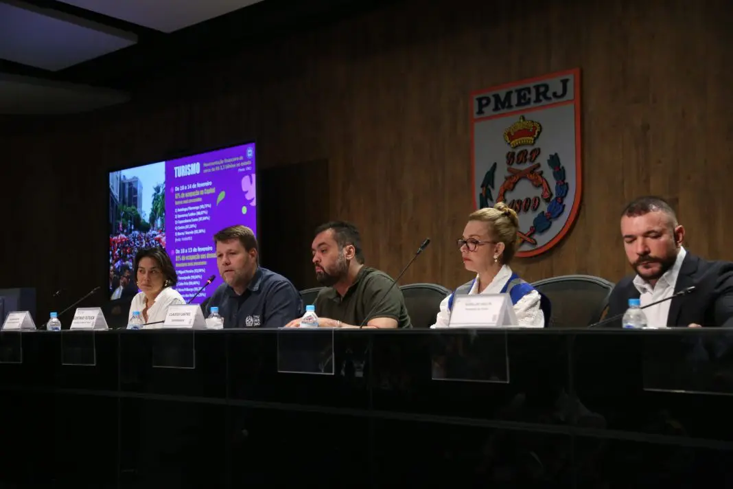 O secretário de Turismo, Gustavo Tutuca, apresenta os números da ocupação no Estado (Crédito Ascom Setur-RJ)