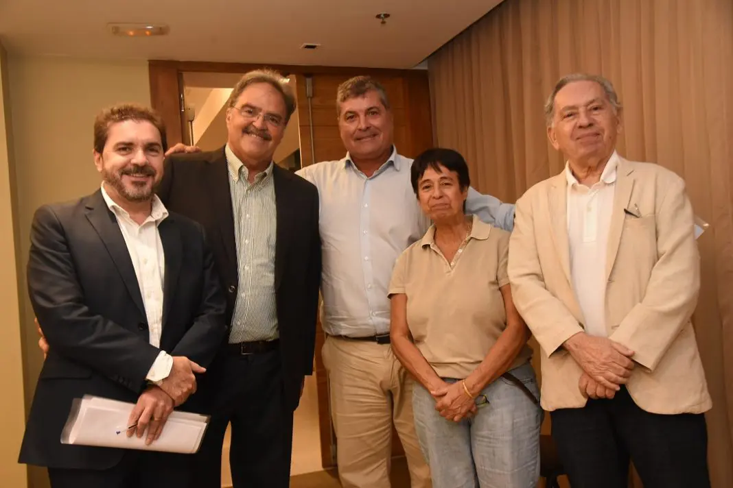 Sergio Sales, Marcelo Conde, Savio Neves, Cristina Fritsch e Sergio Magalhães Sergio Sales, Marcelo Conde, Savio Neves, Cristina Fritsch e Sergio Magalhães