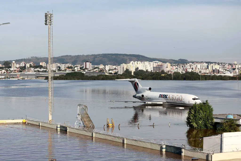 Aeroporto Salgado Filho reuters Aeroporto Salgado Filho (Crédito: Diego Vara - Reuters)