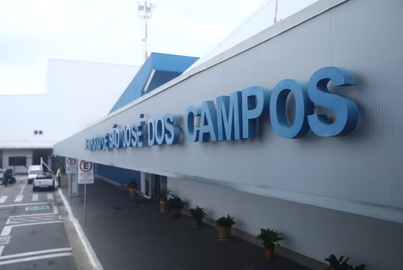 Aeroporto de São José dos Campos - Rota Salvador