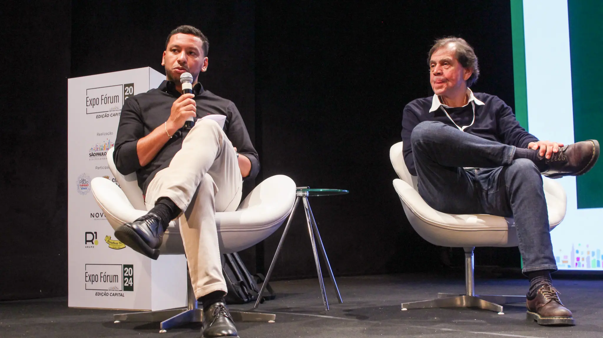 Foto 2: À esquerda Rodolfo Marinho secretário de turismo da cidade de São Paulo e ao seu lado Milton Cebola sócio e diretor de criação do Grupo FOR de Comunicação