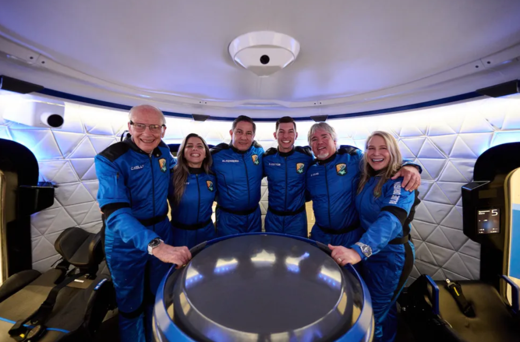 Tripulantes em voo espacial da Blue Origin (Foto: DIvulgação)