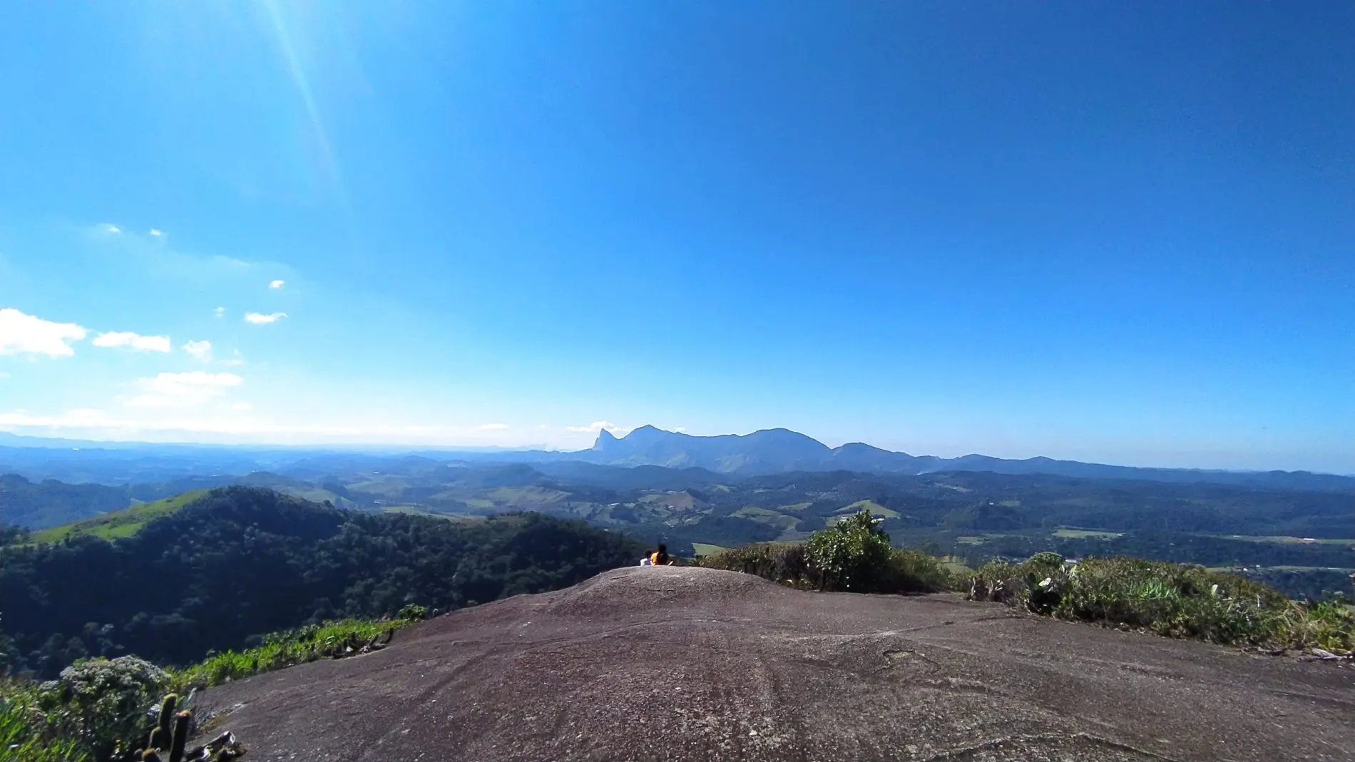 Trilha no Parque Estadual termina com mirante, de onde é possível ver a Pedra Azul - Foto: Bruno Almeida - DT