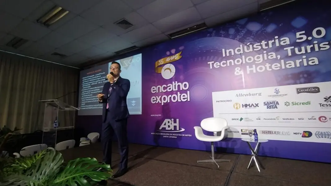 Encatho & Exprotel - Advogado especialista em turismo, Marcelo de Oliveira é idealizador do Turisprudência - Foto: Bruno Almeida / DT