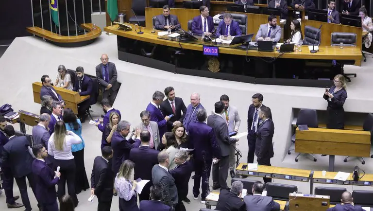 Agência Câmara Projeto de Lei 1.829/2019, que atualiza e moderniza a Lei Geral de Turismo