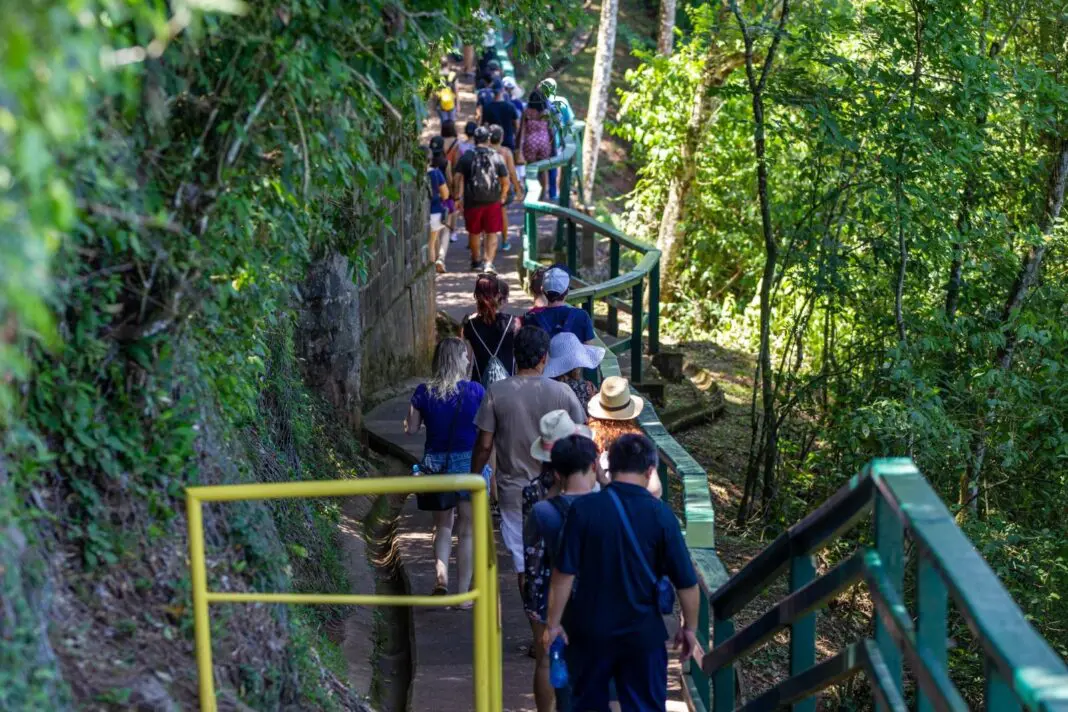 Parque Nacional do Iguaçu recebeu mais de 200 mil visitantes em julho Parque Nacional do Iguaçu recebeu mais de 200 mil visitantes em julho