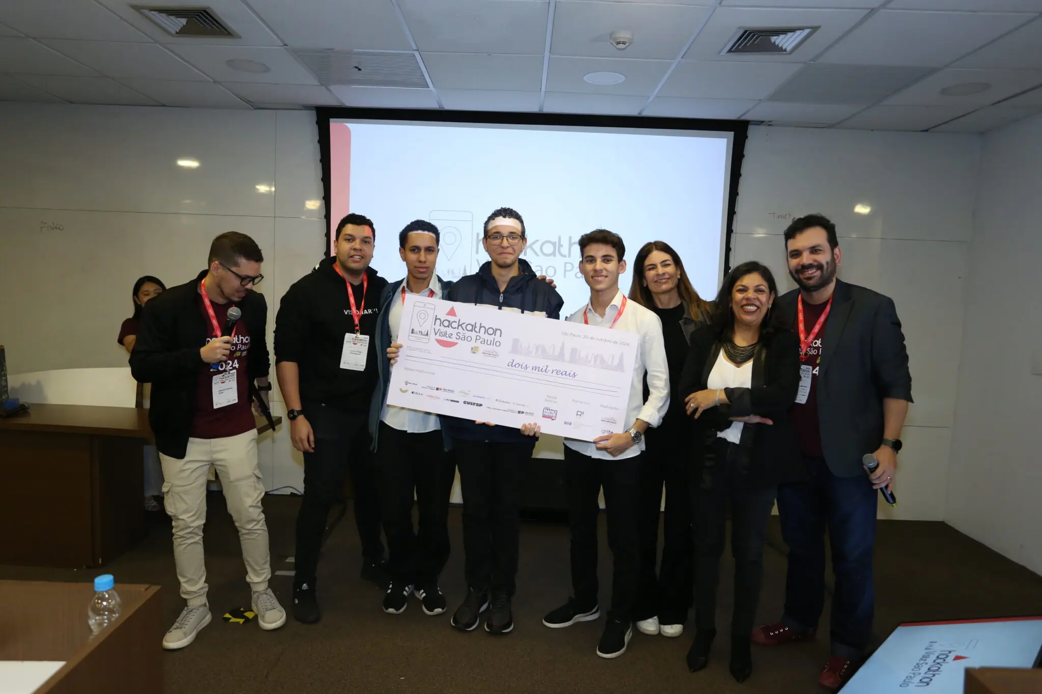 Grupo classificado em segundo lugar - Foto: Gregori Grigoragi