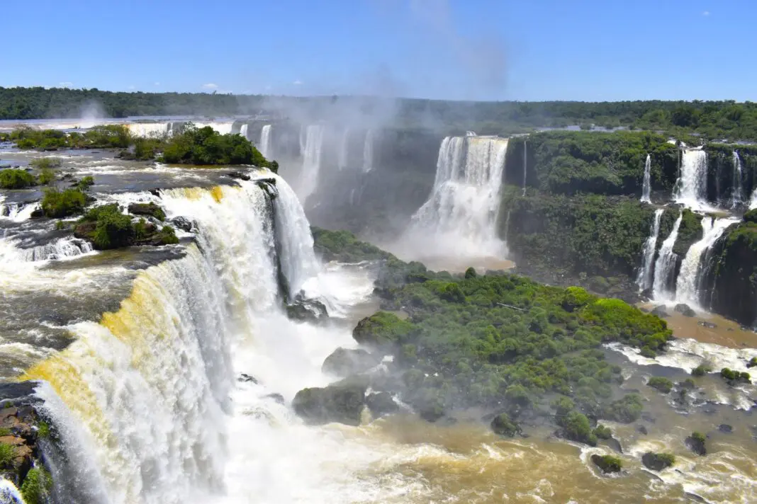 Feriadão com horário ampliado no Parque Nacional do Iguaçu - Foto: Bruna Nieradka