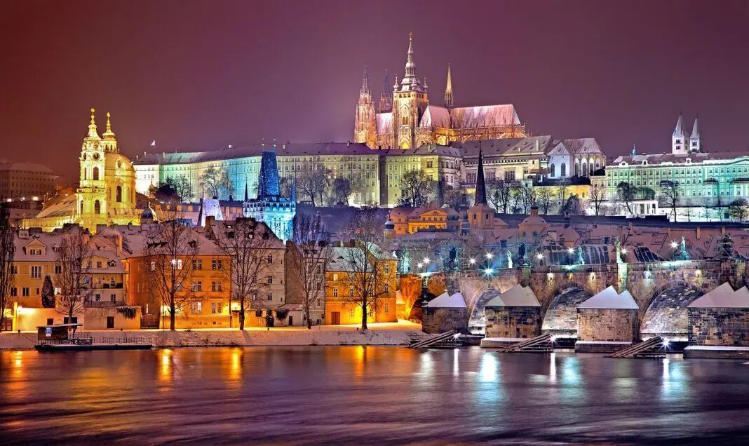 Autoridade de Praga afirma que destino prefere turistas Autoridade de Praga afirma que destino prefere turistas