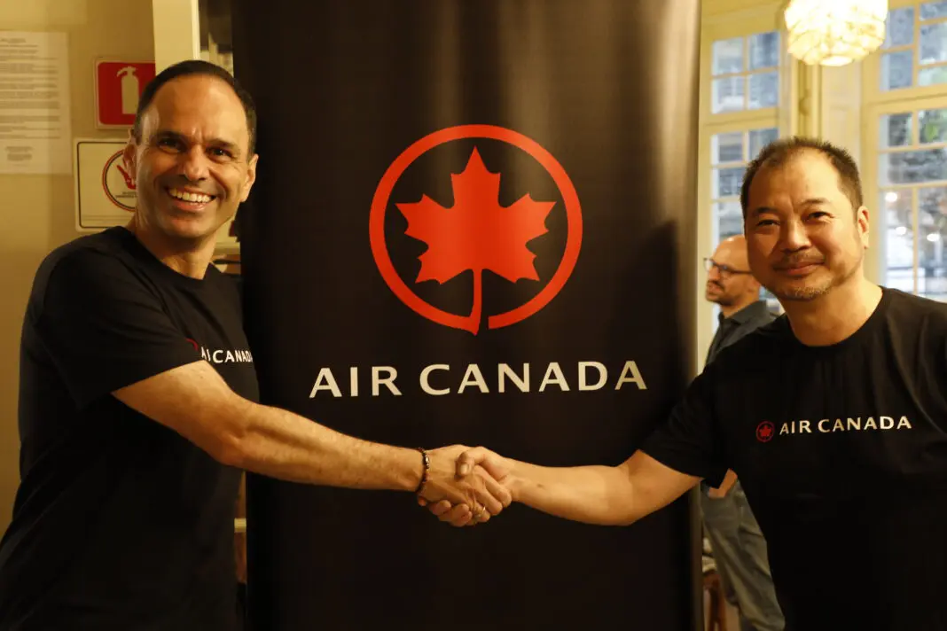 Hugo Franco, gerente de contas da Air Canada no Brasil e Giancarlo Takegawa, diretor geral da Air Canada no Brasil - Foto: Neila Oliveira / DT
