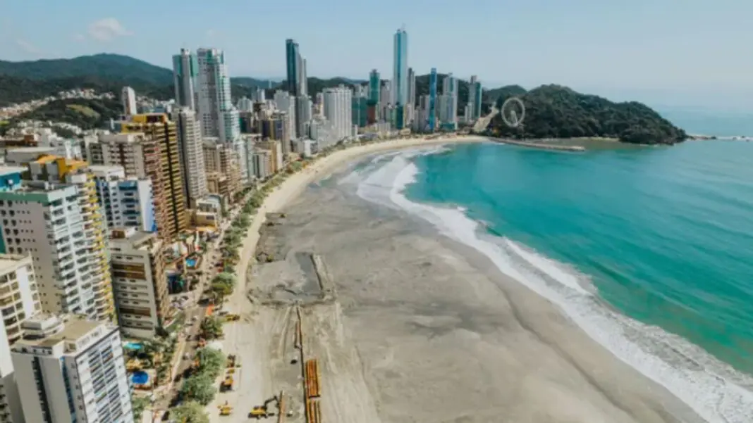 Balneário Camburiú visto de cima (Foto: DIvulgação/Prefeitura de BC)
