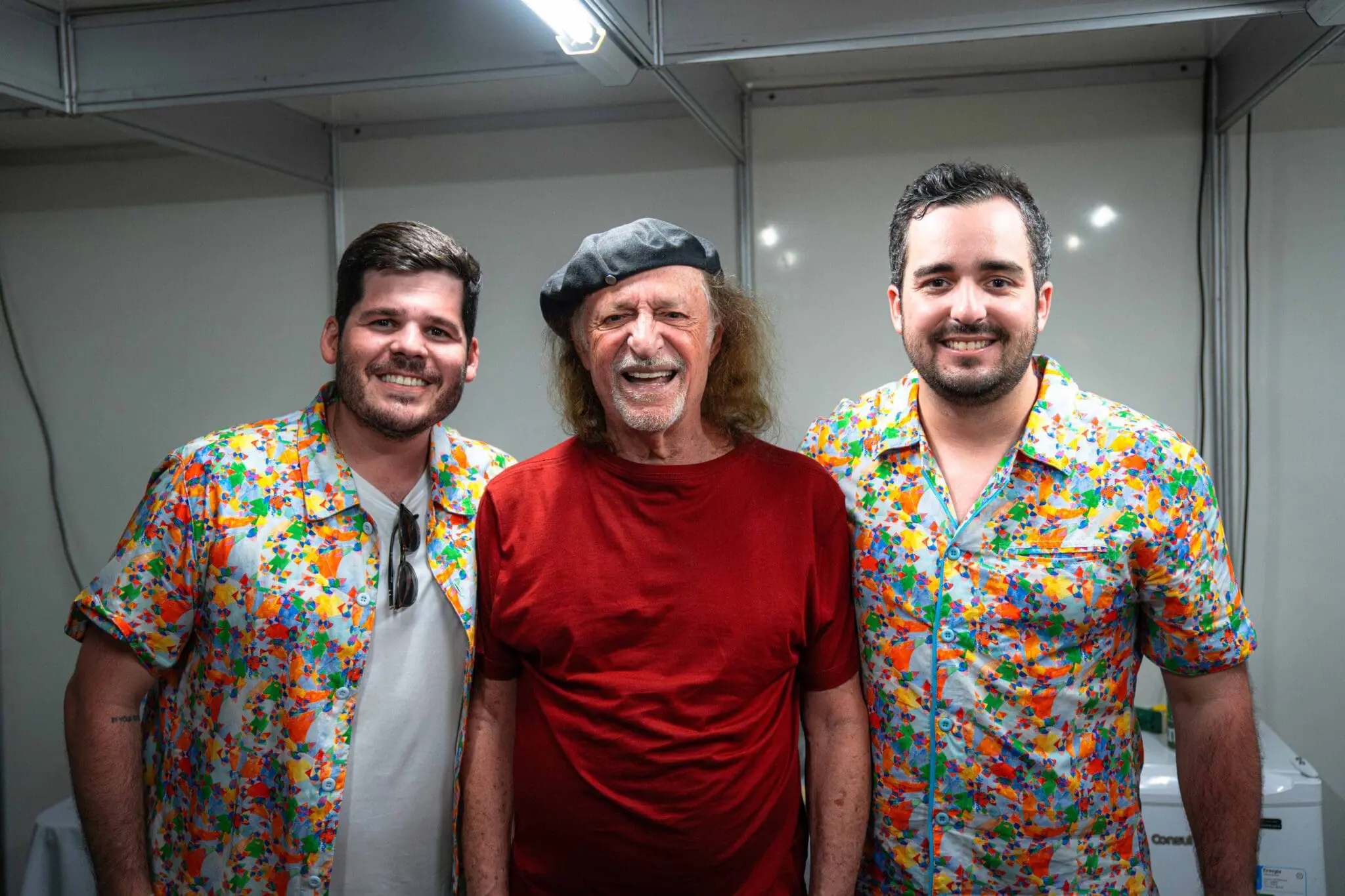 Alceu Valença, Eduardo Loyo, presidente da Empetur, e Diogo Beltrão, diretor de marketing e comunicação da Empetur - Foto: divulgação Empetur
