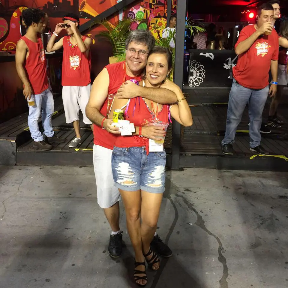 Airton Gontow, 63 anos, idealizador do site de relacionamento Coroa Metade (casado com Maria Gontow, 61 anos, também sócia no site - Foto: divulgação