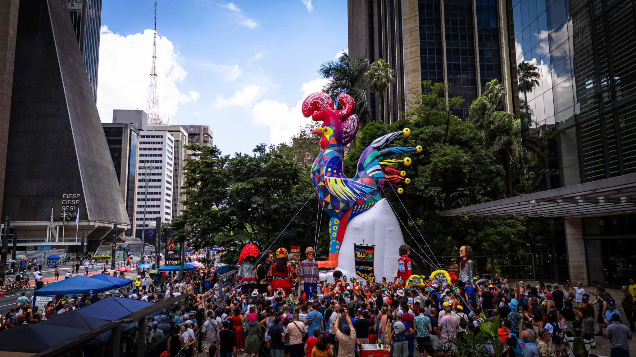 Galo da Madrugada na Av. Paulista - Foto: divulgação Empetur