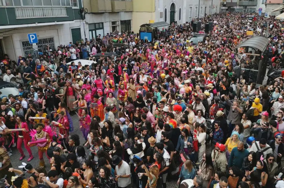Florianópolis espera receber cerca de 1 milhão de turistas; programação inclui blocos de rua, desfiles de escolas de samba e eventos especiais - Foto: divulgação Florianópolis espera receber cerca de 1 milhão de turistas; programação inclui blocos de rua, desfiles de escolas de samba e eventos especiais - Foto: divulgação