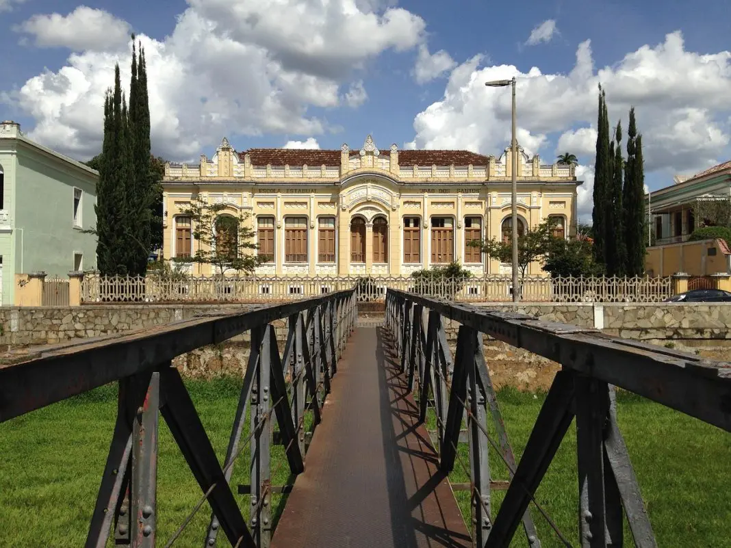 Minas Gerais é estado conhecido por abrigar cidades serranas, vilarejos coloniais e paisagens deslumbrantes (Foto: Pixabay)
