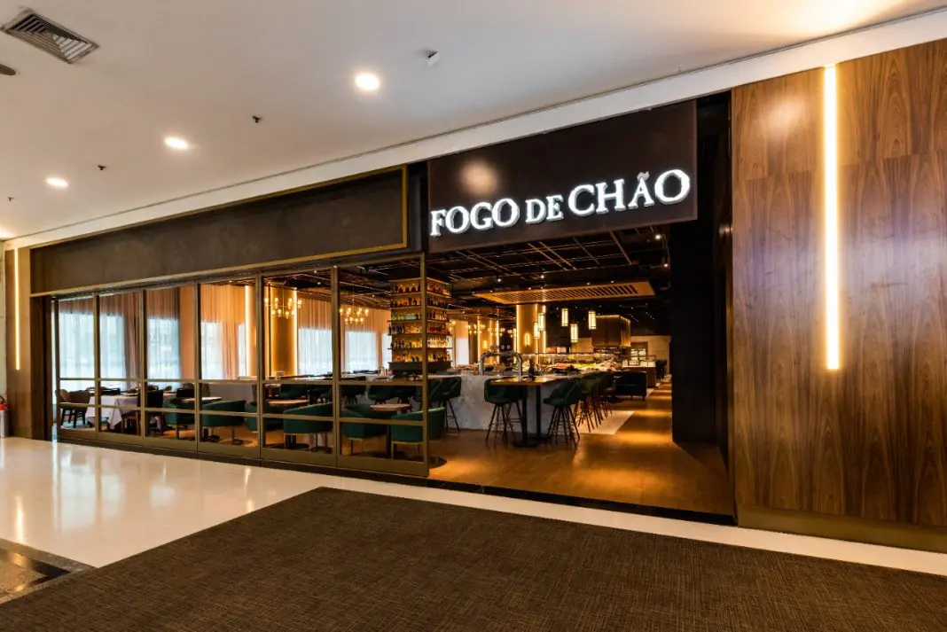 Fachada da Fogo de Chão do shopping Morumbi. Restaurante oferece ambiente sofisticado e acolhedor (Foto: Divulgação)