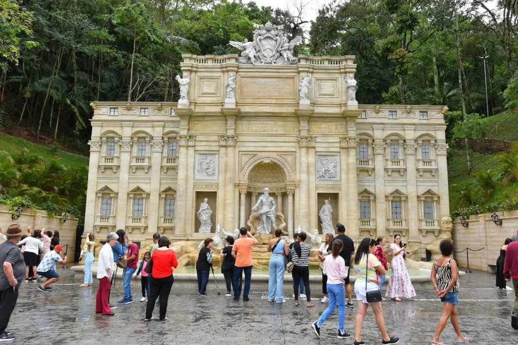 Fontana di Trevi é um dos símbolos da cidade - Crédito: Gerson Cordeiro | Videograph