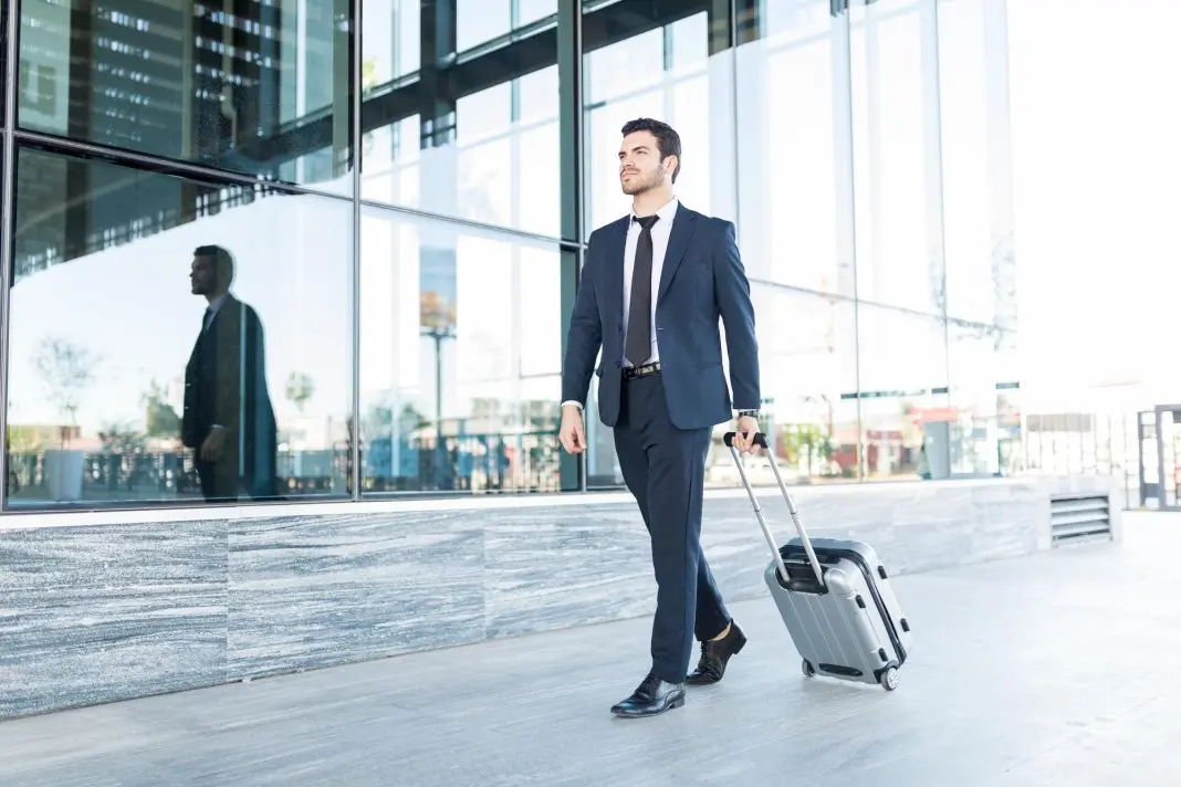 Viagens corporativas devem movimentar R$ 9 bilhões no segundo semestre, aponta Abracorp - Foto: Freepik Viagens corporativas devem movimentar R$ 9 bilhões no segundo semestre, aponta Abracorp - Foto: Freepik