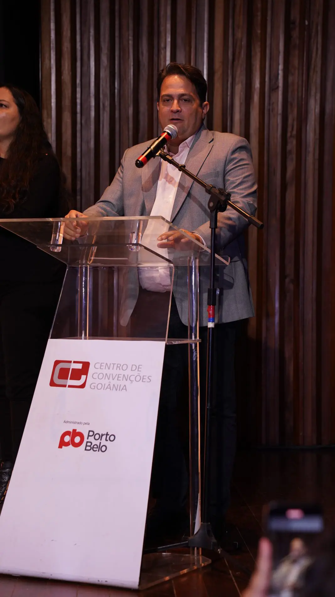 Presidente da Goiás Turismo, Roberto Naves, durante a Expo Turismo Goiás nesta quarta-feira (3) — Foto: Rahissa Pelles