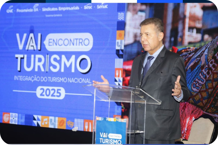 Alexandre Sampaio, diretor da CNC responsável pelo Cetur, durante o encontro do projeto Vai Turismo em Salvador