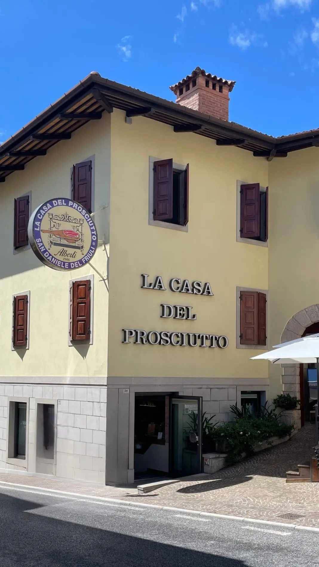 Fachada da La Casa del Prosciutto, em San Daniele del Friuli Fachada da La Casa del Prosciutto, em San Daniele del Friuli - Foto: Waleska Schumacher