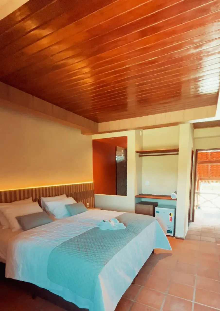 Quarto do Hotel Ilha do Marajó, um refúgio de conforto e elegância em meio à natureza da Amazônia paraense – Foto: divulgação