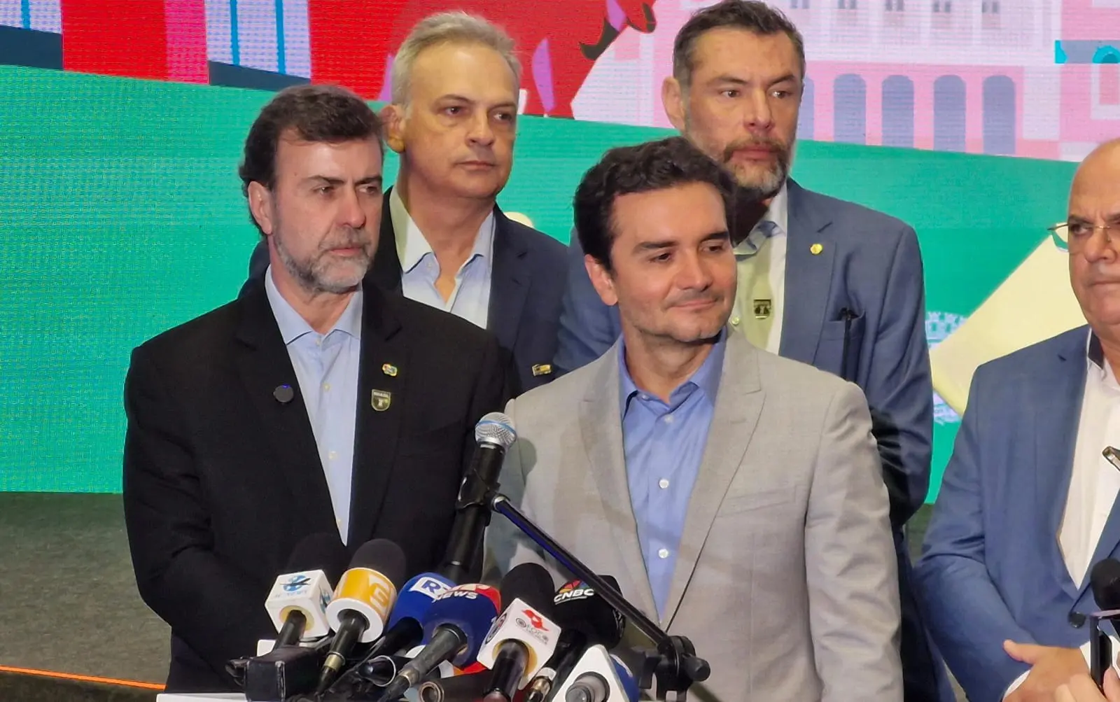 Ministro esteve presente no Salão do Turismo nesta quinta-feira (21)