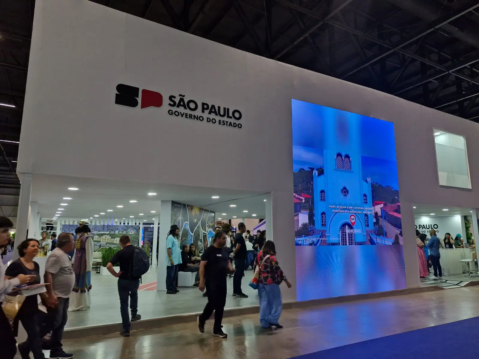 Estande do turismo paulista no Salão do Turismo 2025