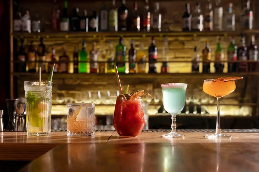 Fhoresp reforça apelo a autoridades sobre contaminação de bebidas; entidade já havia alertado sobre 36% de fraude no volume distribuído - Foto: Freepik