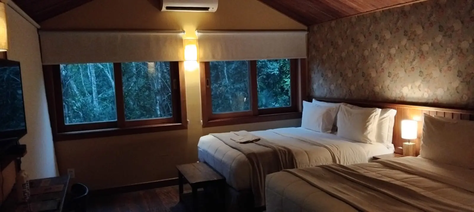 Bangalô do Hotel Fazenda Morros Verdes Ecolodge em meio à Mata Atlântica – Foto: Denis Rugeri.