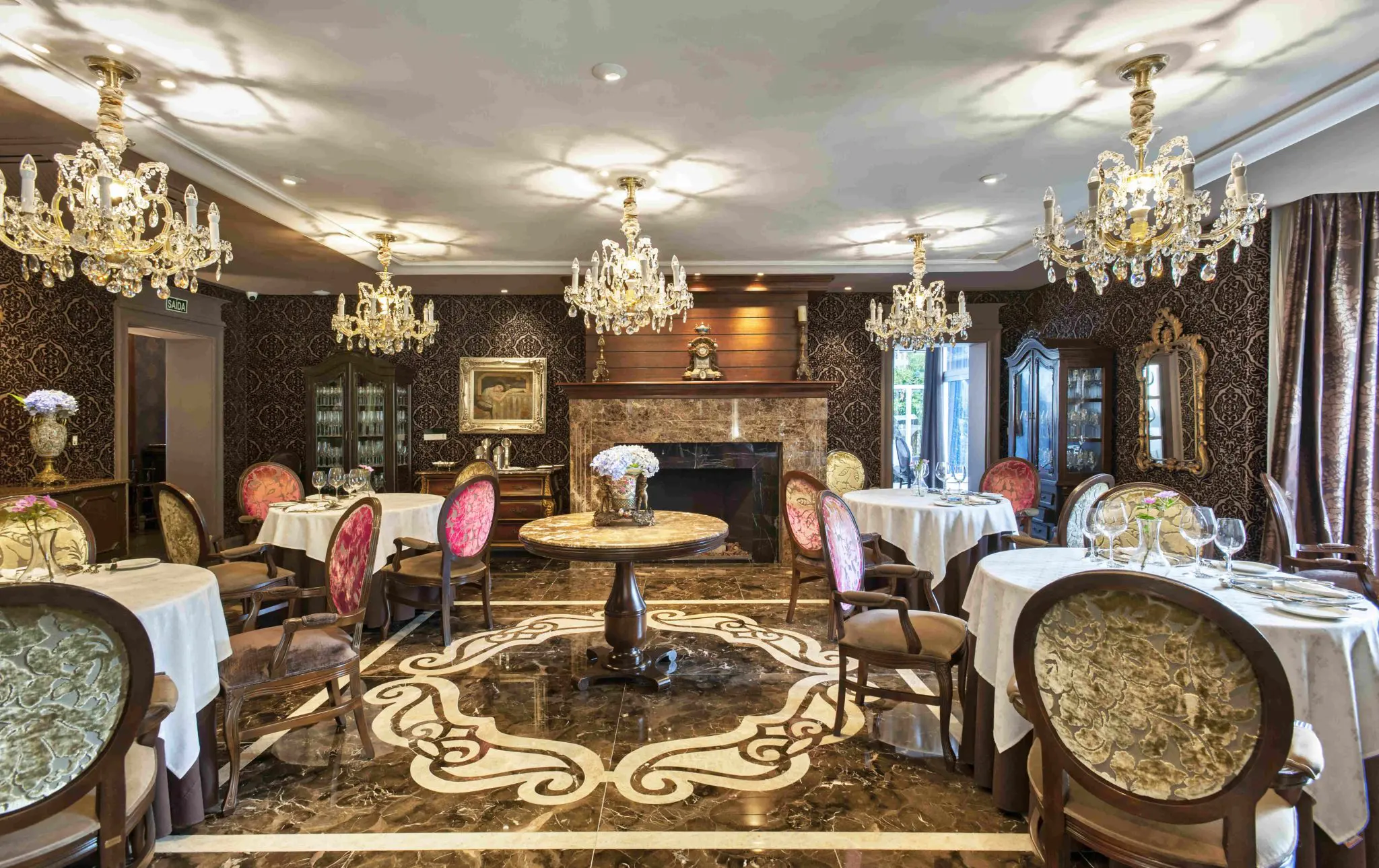 Restaurante Primrose, palco do jantar em cinco tempos inspirado na gastronomia cubana - Crédito: divulgação