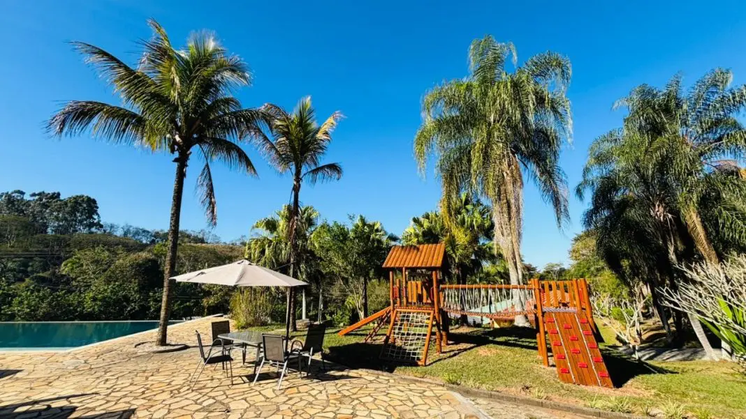Diversão garantida no novo playground de madeira do Hotel Matiz Igaratá - Foto: divulgação