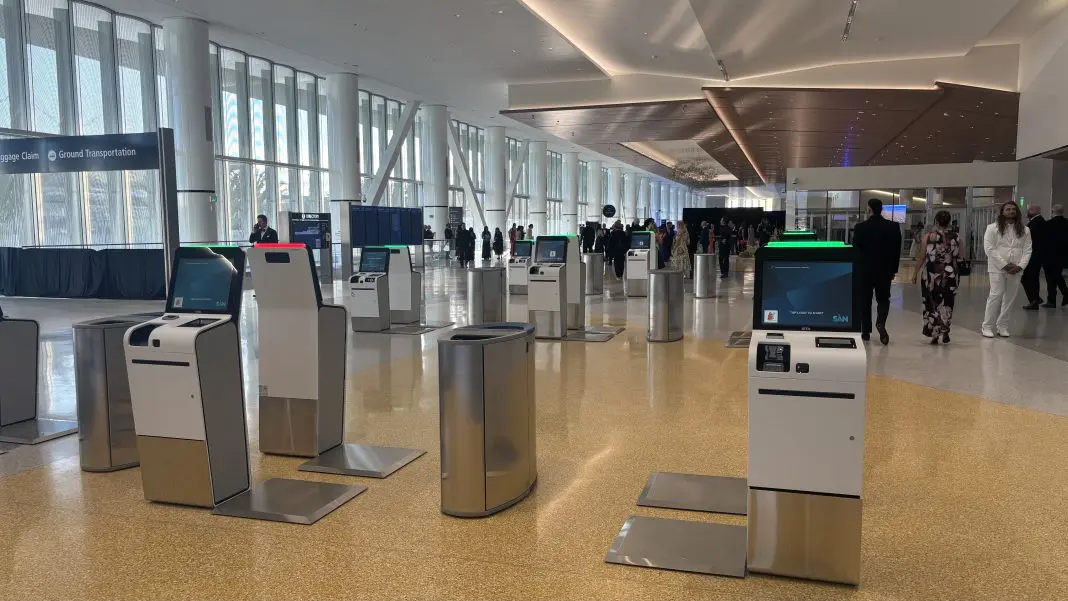 Novo Terminal 1 do Aeroporto Internacional de San Diego integra automação, biometria e serviços em tempo real, oferecendo mais conforto e agilidade aos passageiros - Foto: divulgação SITA