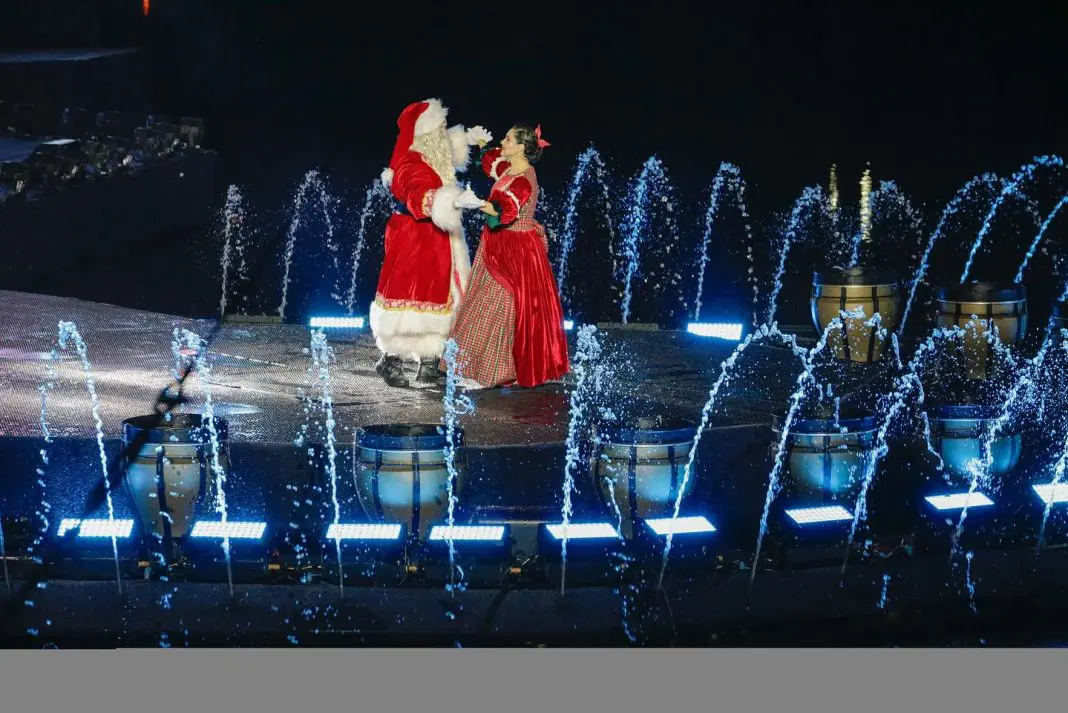 Desfile do Natal Luz em Gramado encanta o público com luzes, música e personagens clássicos do Natal - Crédito: Facebook Natal Luz em Gramado