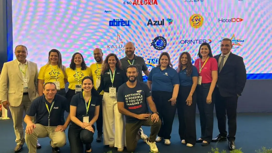 Azul - Agentes de viagens durante o “Vender Orlando é só Alegria” - Foto: divulgação