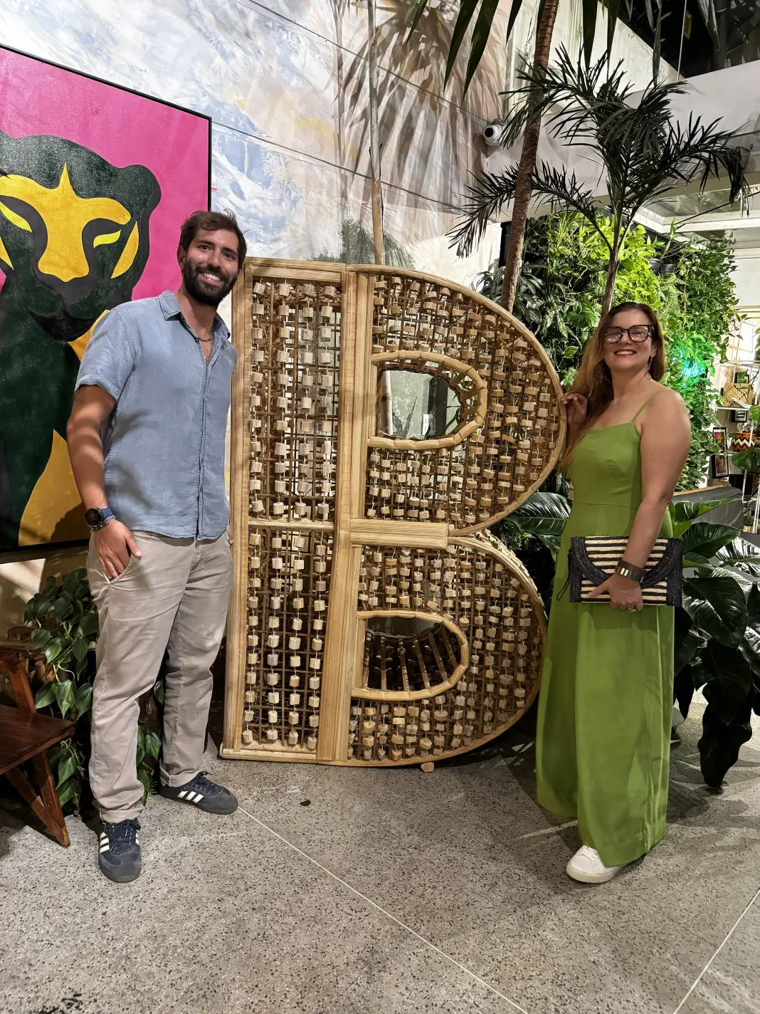 Felipe Barros e Gabriela Cardozo, gestores do Hotel Morros Verdes - Foto: divulgação