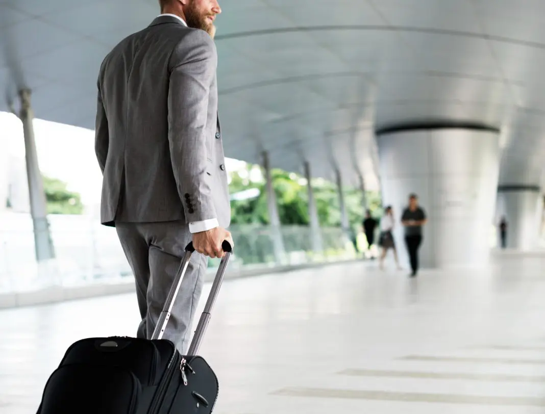 Turismo de negócios fatura mais de R$ 11 bilhões em dez meses e mantém expectativa recorde para o ano - Crédito: Freepik