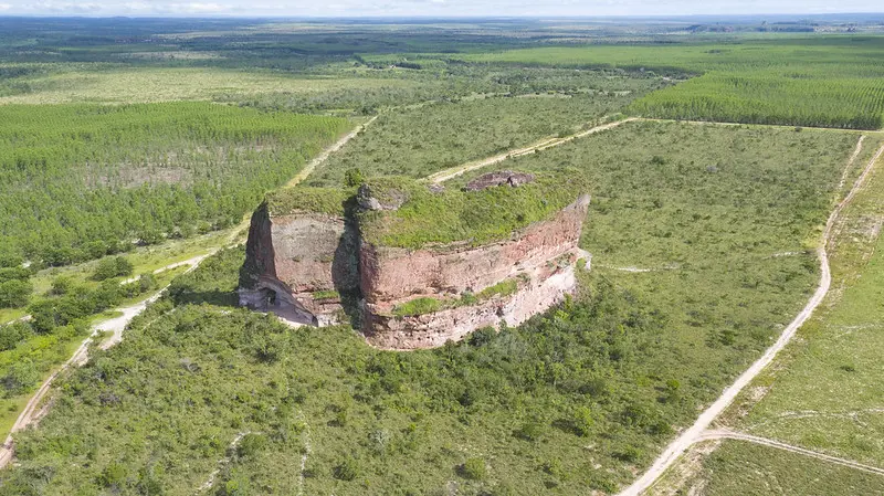 41104709661_288bab93e7_c Pedra Furada, um dos ícones naturais de Ponte Alta do Tocantins. - Crédito: Flávio André / MTur Destinos