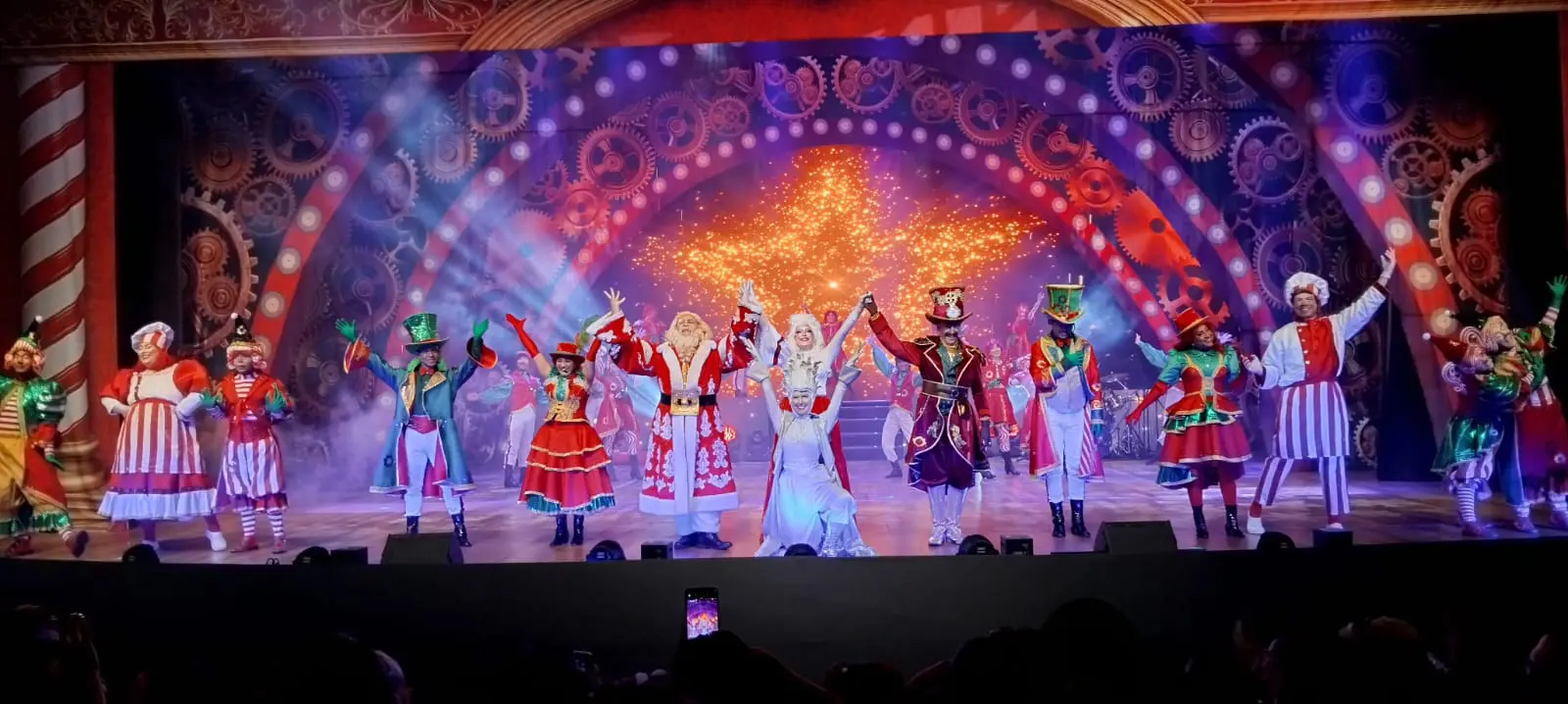 Cena do espetáculo Natal Mágiko, que inaugura a nova fase artística do Hopi Hari. - Crédito: divulgação