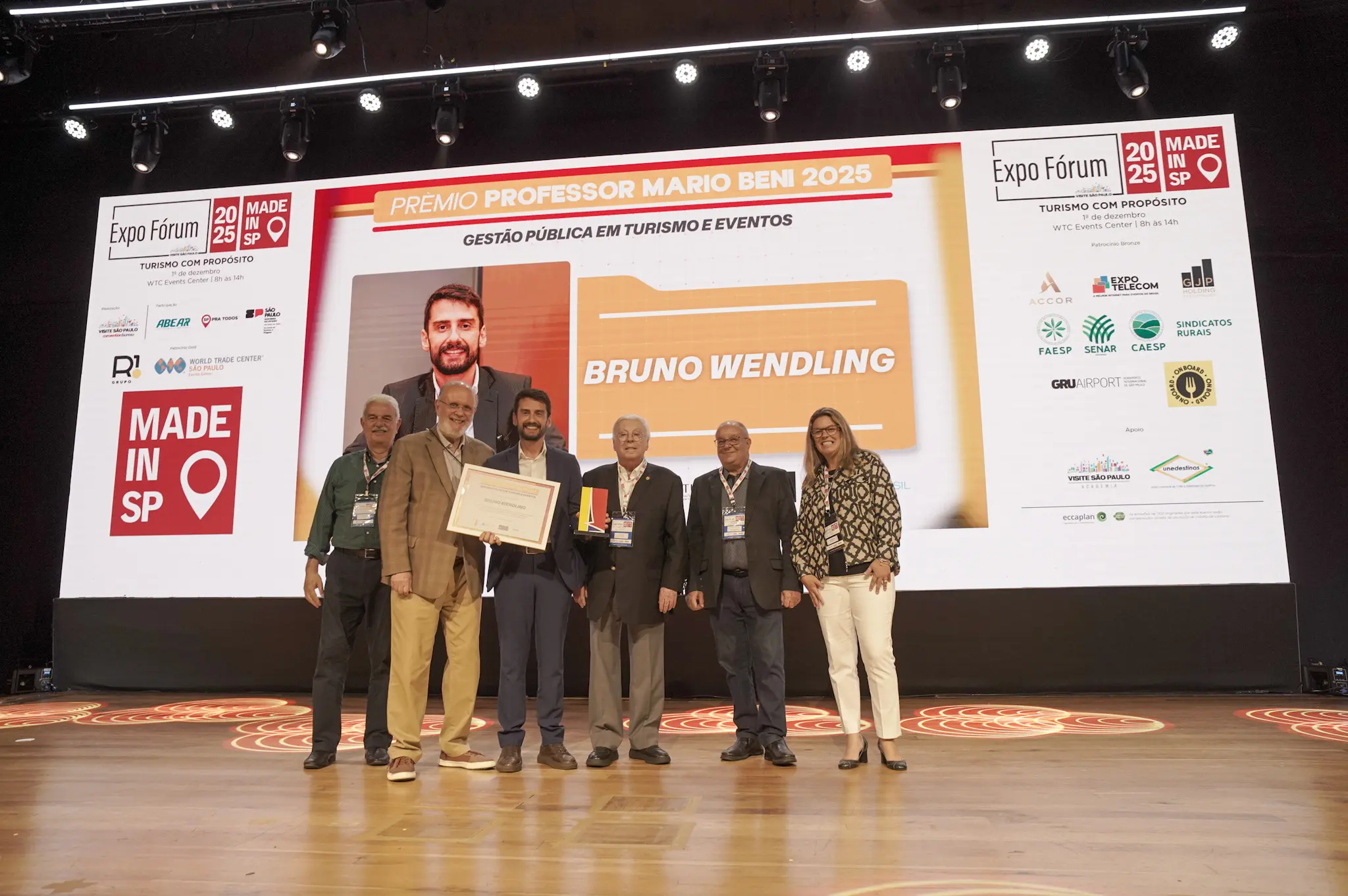 Bruno Wendling conquista o prêmio na categoria Gestão Pública em Turismo e Eventos.Crédito: Felipe Maresca / DT