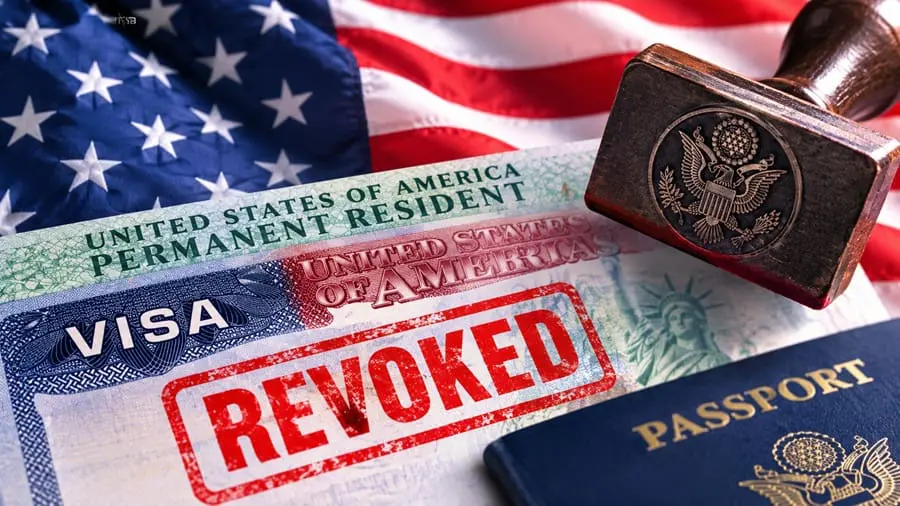 Estados Unidos revogará vistos