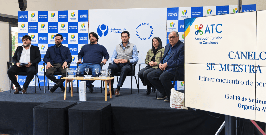 Representantes do turismo uruguaio participam de encontro realizado em Canelones durante a programação da Febtur no Uruguai. Crédito: Paulo Atzingen Representantes do turismo uruguaio participam de encontro realizado em Canelones durante a programação da Febtur no Uruguai. Crédito: Paulo Atzingen