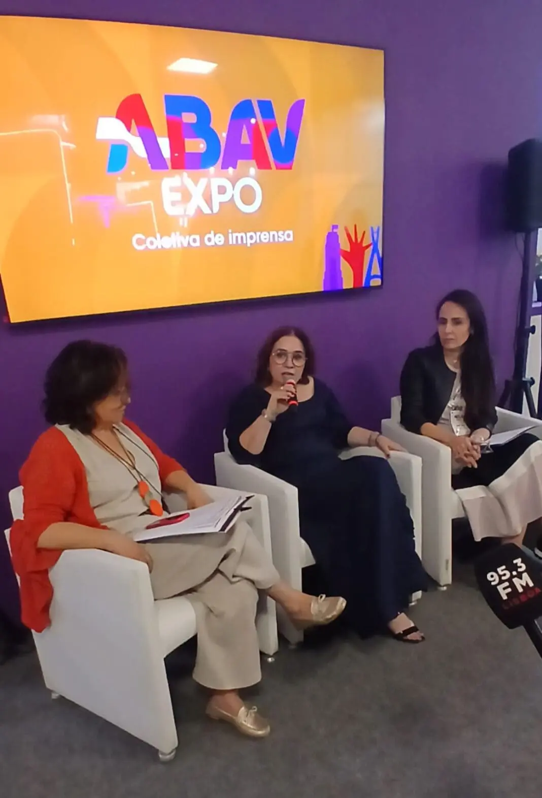 Ana Carolina Medeiros, presidente da ABAV Nacional, durante a coletiva de imprensa de encerramento da ABAV Expo 2026, em São Paulo. Crédito: Paulo Atzingen / DT