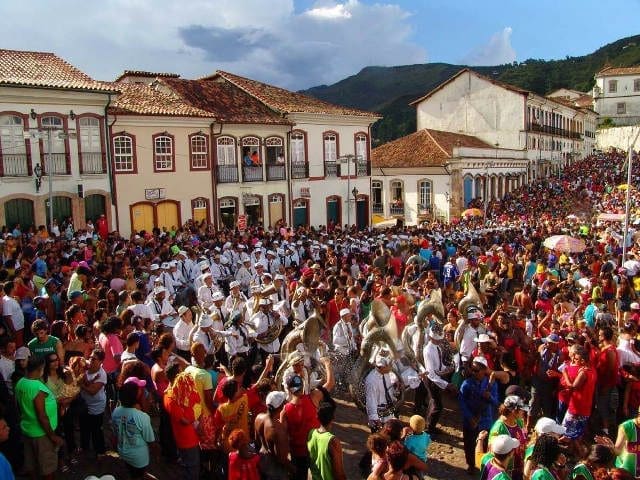 Carnaval em MG deve atrair cerca de 195 mil turistas