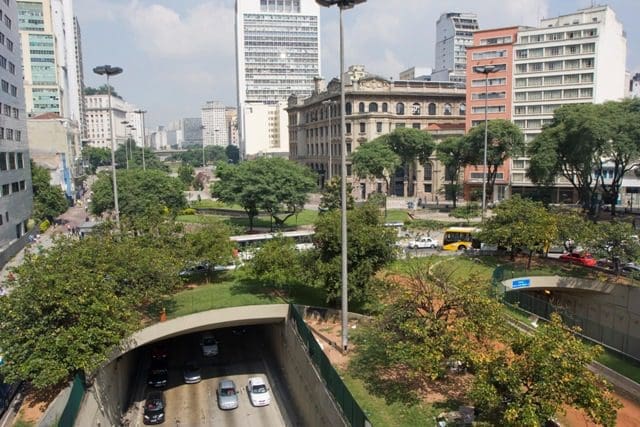 São Paulo terá pedalada e passeio com ônibus elétrico no aniversário