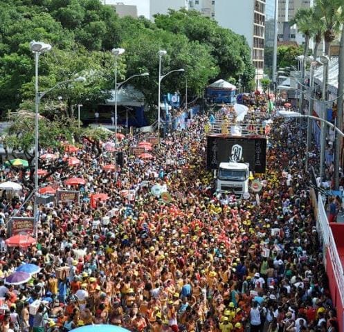 Carnaval impulsiona economia baiana com R$ 1 bilhão