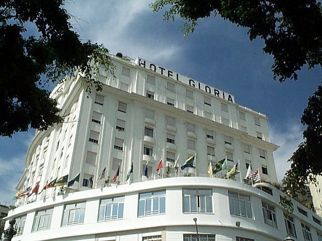 Glória, um hotel azarado – por Fábio Steinberg*