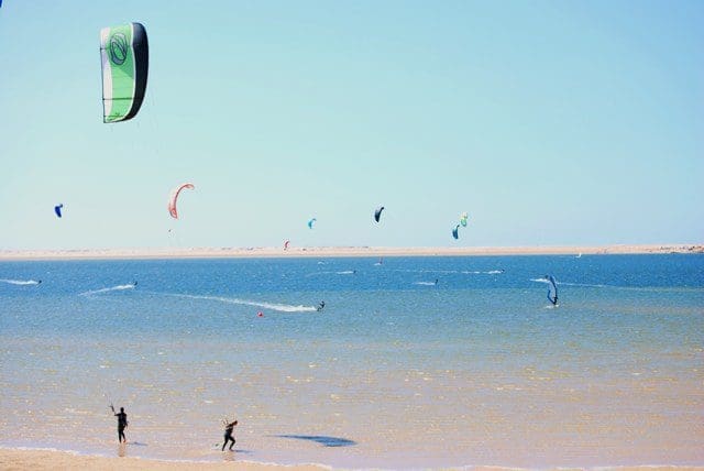 Dakhla, no Marrocos, aposta no turismo ecológico e de esportes náuticos